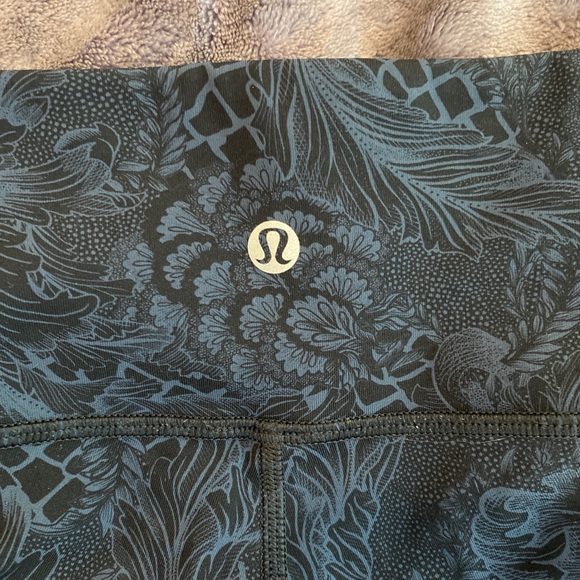 Lululemon leggings - Picture 4 of 4